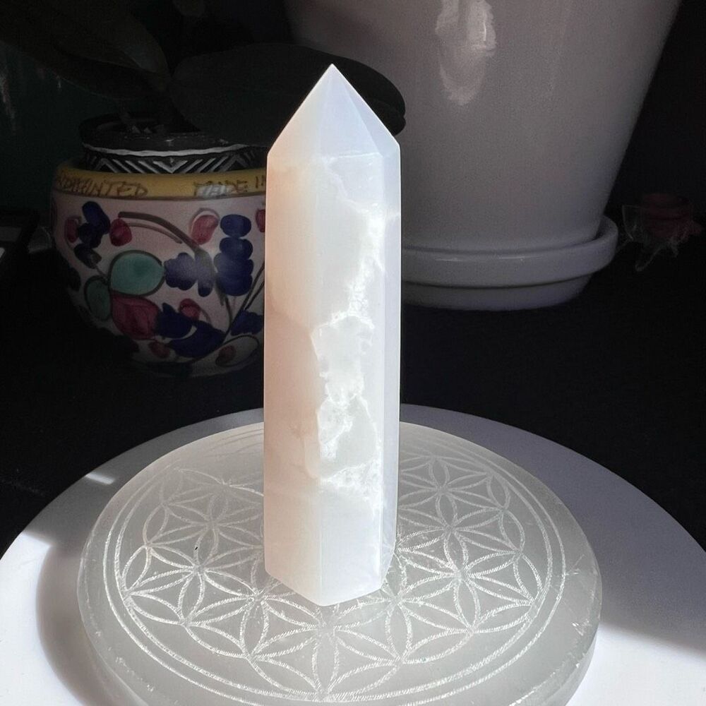 Milk Quartz Crystal Tower Meditation Stone - Picture 4 of 13